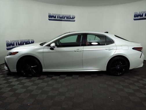 Wind Chill Pearl 2021 Toyota Camry XSE