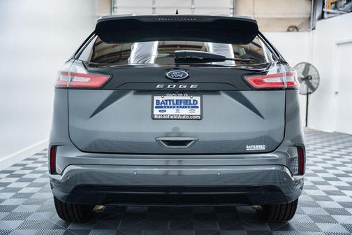 Carbonized Gray Metallic 2022 Ford Edge ST Line