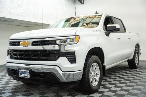 Summit White 2022 Chevrolet Silverado 1500 LT