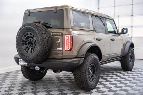 Marsh Gray 2026 Ford Bronco Badlands