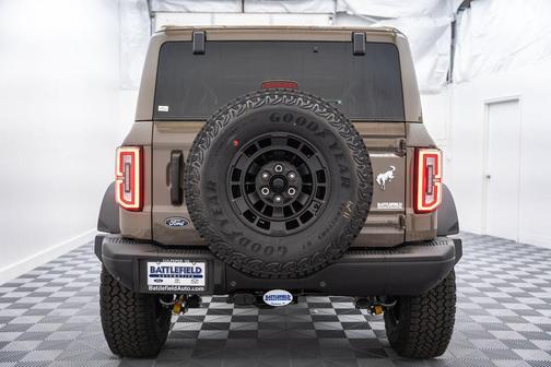 Marsh Gray 2026 Ford Bronco Badlands