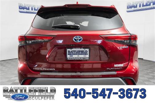 2021 Toyota Highlander Hybrid Platinum