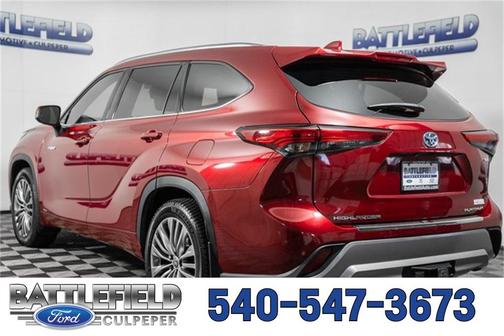 2021 Toyota Highlander Hybrid Platinum