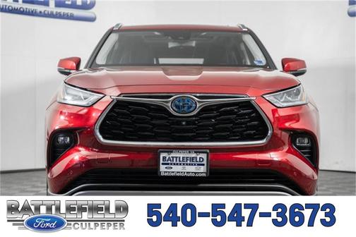 2021 Toyota Highlander Hybrid Platinum