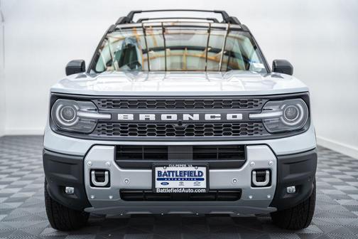 Space White Metallic 2026 Ford Bronco Sport Badlands