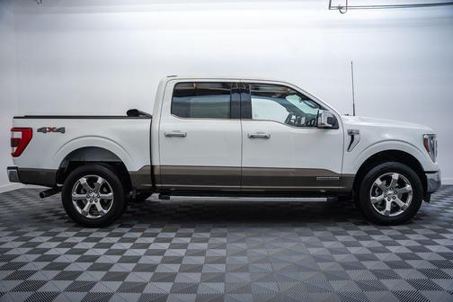 Star White Metallic Tri-Coat 2022 Ford F-150 Lariat