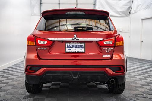 Rally Red Metallic 2018 Mitsubishi Outlander Sport 2.4 SEL