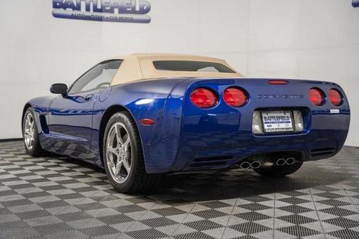 2004 Chevrolet Corvette Base