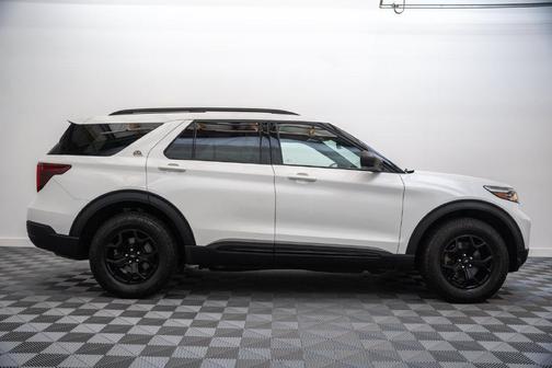 Star White Metallic Tri-Coat 2023 Ford Explorer Timberline