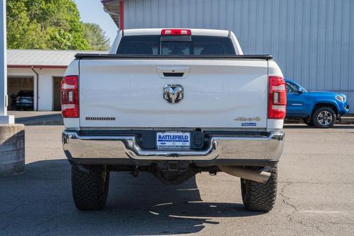 Bright White Clearcoat 2020 RAM 3500 Big Horn Crew Cab 4x4 8' Box