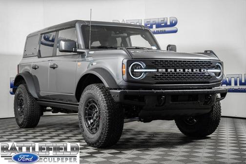 Carbonized Gray Metallic 2026 Ford Bronco Badlands