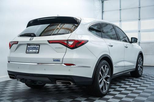 Platinum White Pearl 2022 Acura MDX Technology Package