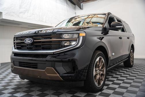 Agate Black Metallic 2027 Ford Expedition Max King Ranch