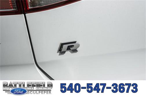 2016 Volkswagen Golf R 4-Door