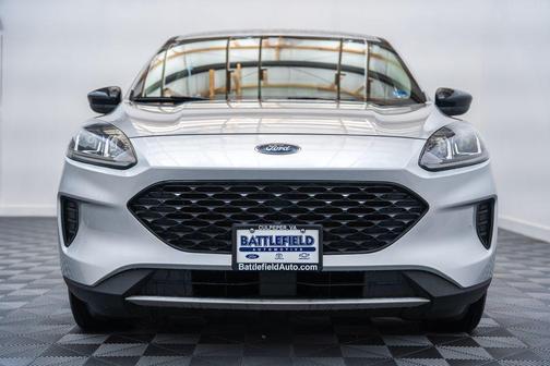 Ingot Silver Metallic 2020 Ford Escape SE