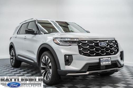 Space White Metallic 2026 Ford Explorer Platinum