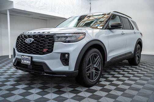 Space White Metallic 2026 Ford Explorer ST