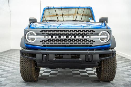 Velocity Blue Metallic 2026 Ford Bronco Badlands