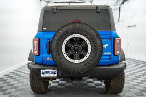 Velocity Blue Metallic 2026 Ford Bronco Badlands