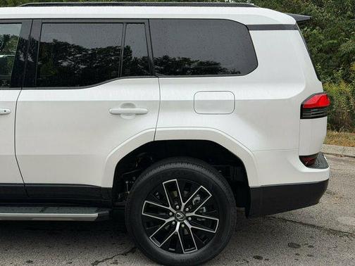 Eminent White Pearl 2026 Lexus GX 550 Premium+