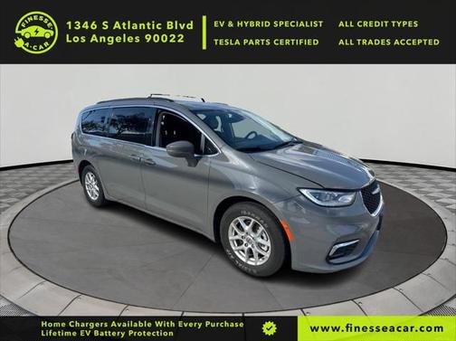 2022 Chrysler Pacifica Touring L