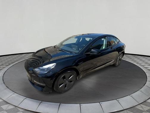 2022 Tesla Model 3 Standard Range