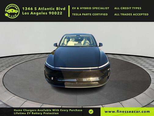 2026 Tesla Model Y Premium Rear-Wheel Drive