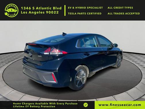 2022 Hyundai IONIQ Plug-In Hybrid SEL
