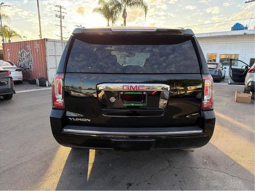 2018 GMC Yukon Denali