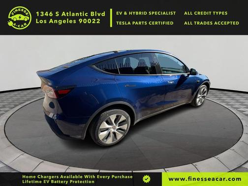 2022 Tesla Model Y Long Range Dual Motor All-Wheel Drive