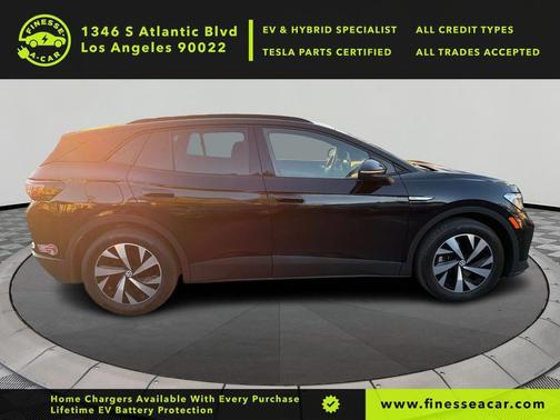 2023 Volkswagen ID.4 Pro