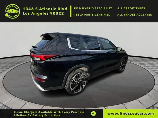 2022 Mitsubishi Outlander SE