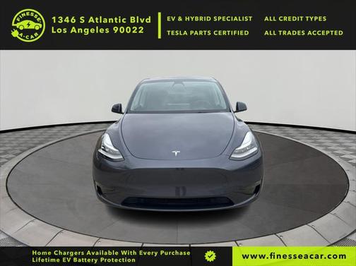 2022 Tesla Model Y Long Range Dual Motor All-Wheel Drive