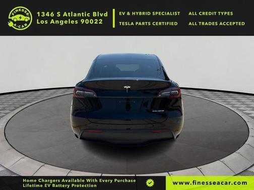 2022 Tesla Model Y Long Range Dual Motor All-Wheel Drive