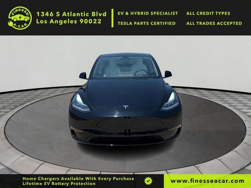 2022 Tesla Model Y Long Range Dual Motor All-Wheel Drive
