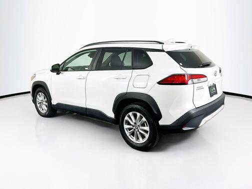 Wind Chill Pearl 2022 Toyota Corolla Cross LE
