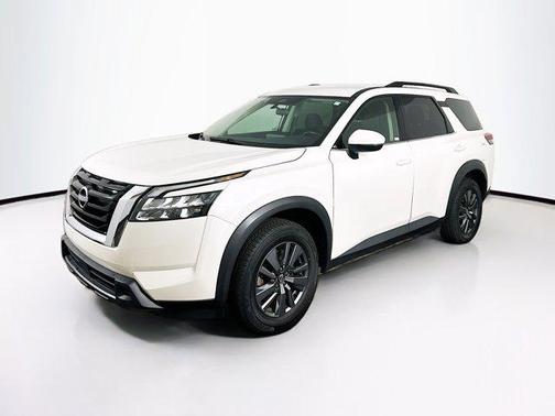 2024 Nissan Pathfinder SV FWD