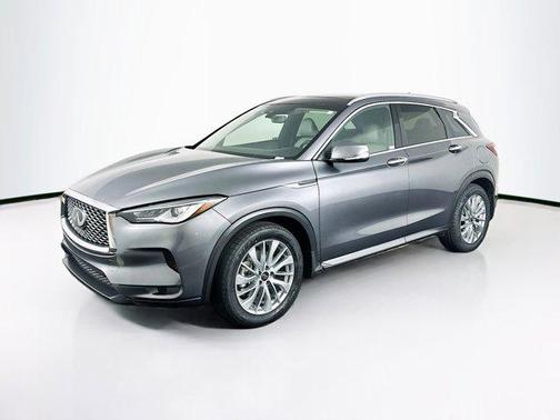 2023 INFINITI QX50 LUXE