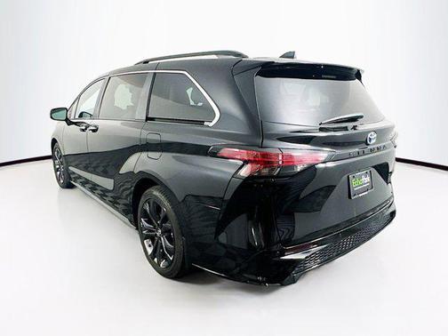 2024 Toyota Sienna XSE 7 Passenger