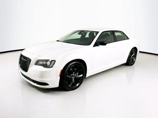2022 Chrysler 300 Touring