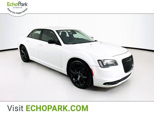 2022 Chrysler 300 Touring