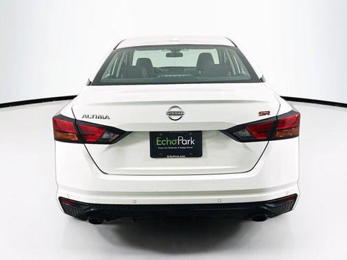 2023 Nissan Altima SR FWD