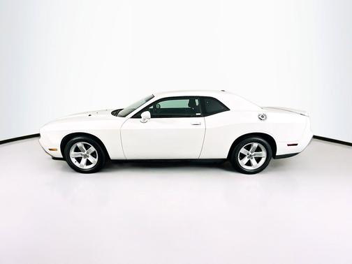 Bright White 2011 Dodge Challenger Base
