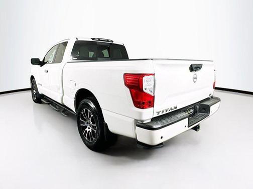 2021 Nissan Titan SV