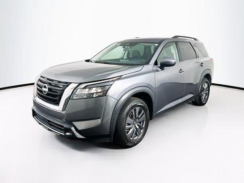 2024 Nissan Pathfinder SV FWD