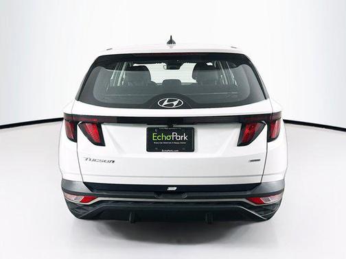 2023 Hyundai TUCSON SE