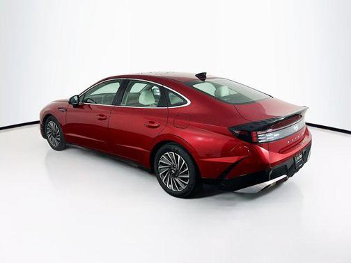 2025 Hyundai SONATA Hybrid SE