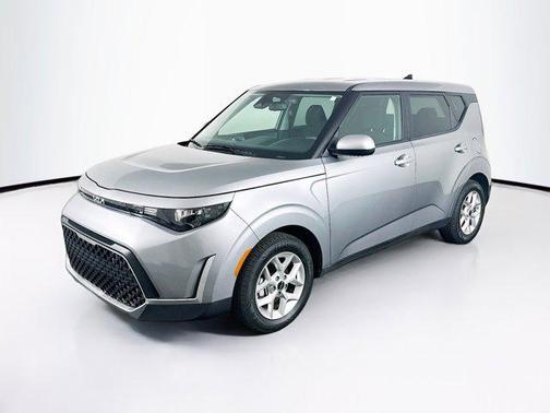 Steel Gray 2025 Kia Soul LX