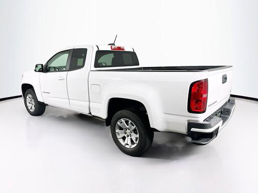 Summit White 2022 Chevrolet Colorado LT