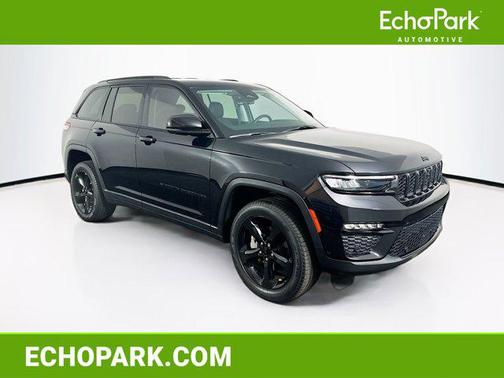 Diamond Black Crystal Pearlcoat 2023 Jeep Grand Cherokee Limited